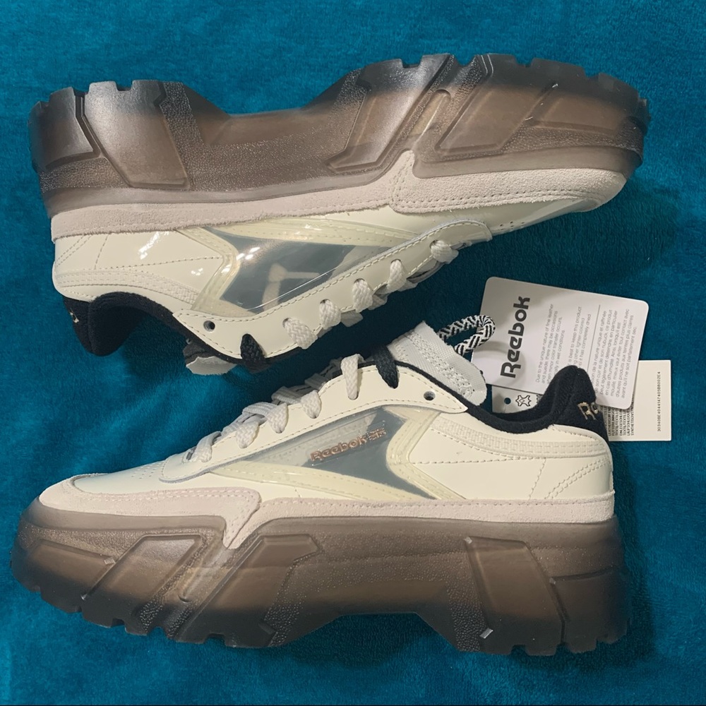 REEBOK CARDI CLUB C DOUBLE Chalk Core Black Gold - Picture 3 of 7